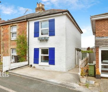 3 bedroom semi-detached house to rent - Photo 2