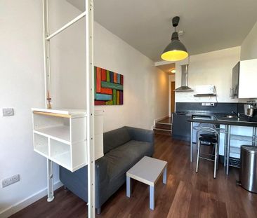 Studio to rent - Photo 2