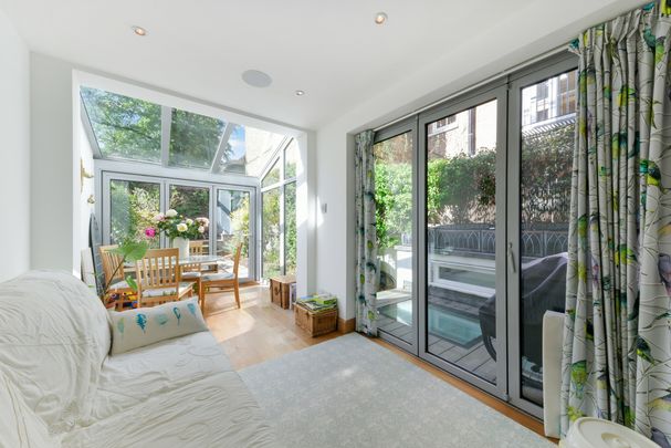 Ifield Road, SW10, London - Photo 1