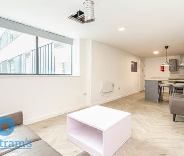 5 bed Apartment for Rent - Photo 3