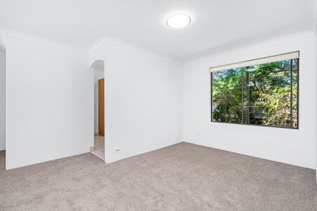 Beautifully Renovated Apartment &ast;&ast; Available 26&sol;11&sol;24 &ast;&ast; - Photo 5