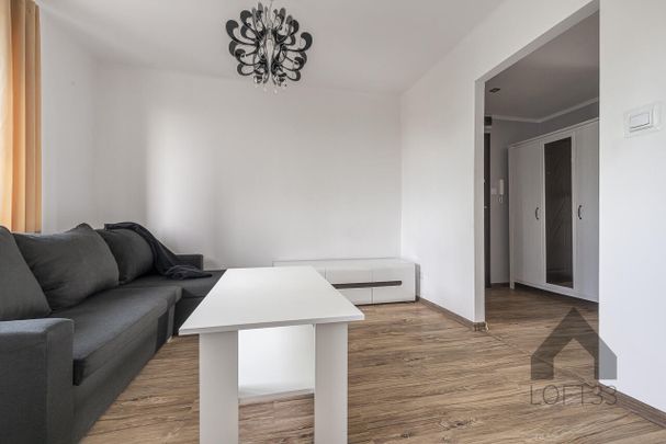 Piękne, dwupokojowe mieszkanie na Podwalu w Jaworznie do wynajęcia | Spacer 3D - Photo 1