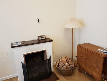 2: UTHYRES VID HUMLEGÅRDEN - Photo 2