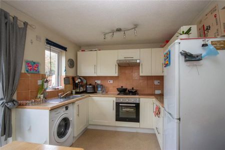 2 bedroom terraced house to rent - Photo 5