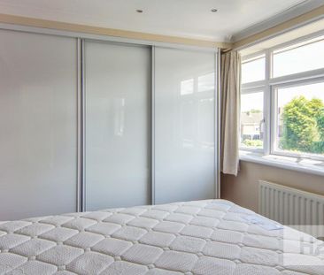 3 bedroom semi-detached house to rent - Photo 4