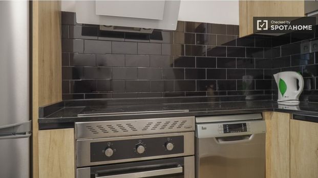 madrid, Community of Madrid 28011 - Photo 1