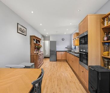 2 bedroom maisonette to rent - Photo 5