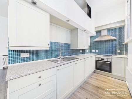 Studio to rent - Photo 2