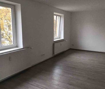 Ansprechende, individuelle 2-Zimmer-Wohnung, sofort anmietbar! - Photo 1