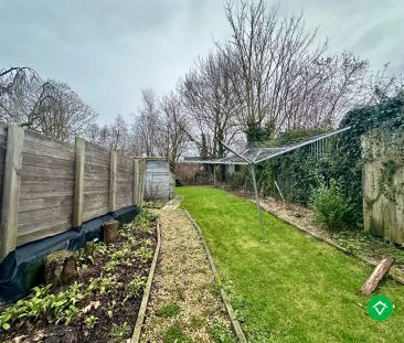 Instapklare woning met 2 slaapkamers in het centrum van Hooglede - Photo 1