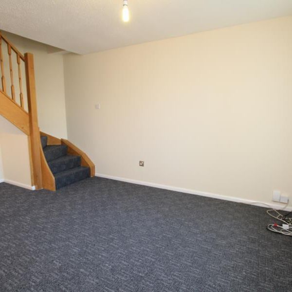 2 bedroom semi-detached house to rent - Photo 1