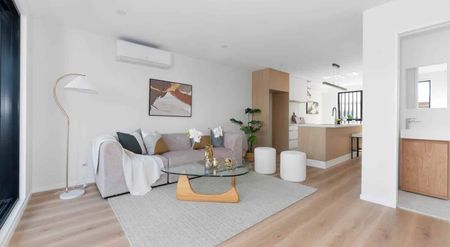 Massive 4 master bedroom available in Henderso... - Photo 2
