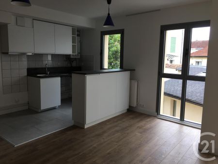 Location Appartement 2 pièces 42m² FONTAINEBLEAU 77300 - Photo 4