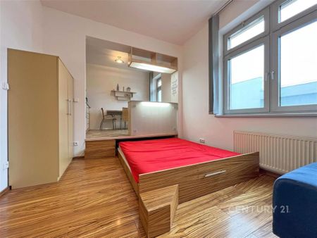 Pronájem bytu 1+kk 39 m2 - Fotografie 3