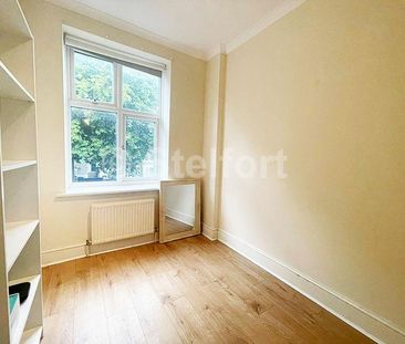 4 bedroom apartment to rent - Photo 3