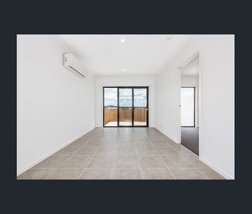 NEAR NEW DUPLEX IN SANCTUARY ESTATE - Photo 5