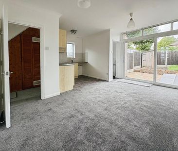 1 bedroom ground floor flat to rent - Photo 3