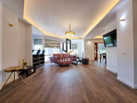 Premium Real Estate | Aviatorilor Exclusive Apartment - Photo 3