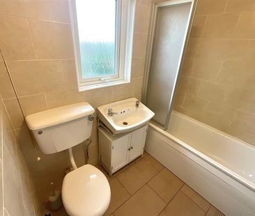 72 Glenbane Avenue, - Photo 3