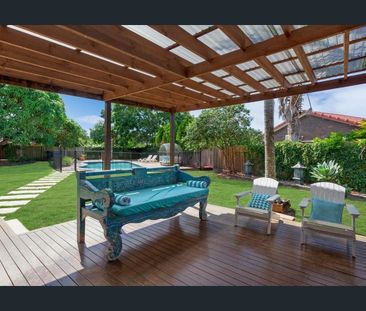 Family Oasis on a Large, Useable Block with Pool - Photo 6
