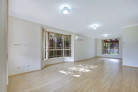 Stylish & Spacious Duplex in the Heart of Castle Hill - Photo 2