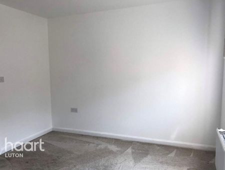 4 bedroom terraced house to rent - Photo 3