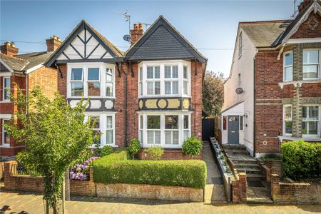 Stunning three bedroom semi-detached home in a central Tunbridge Wells location - Photo 3