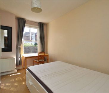 York Road, Guildford, Surrey, GU1 4DE - Photo 3