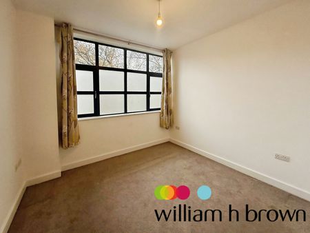 Southway, Colchester - Photo 4