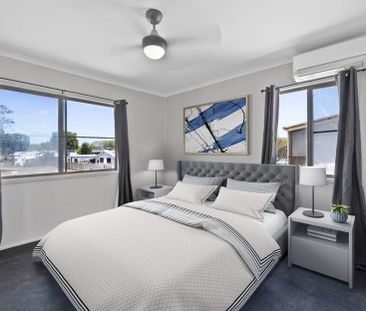 Family home with large shed! - Photo 6