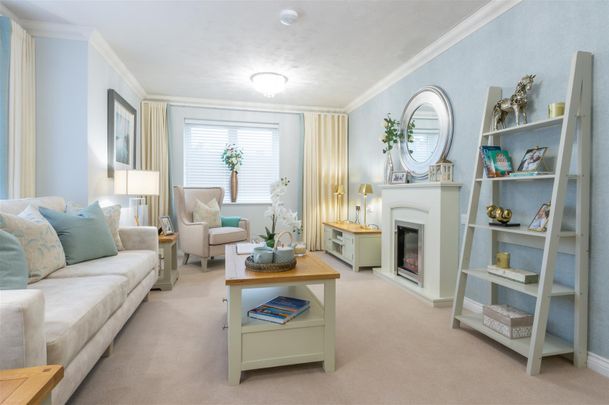 Riverain Lodge, Taunton - Photo 1