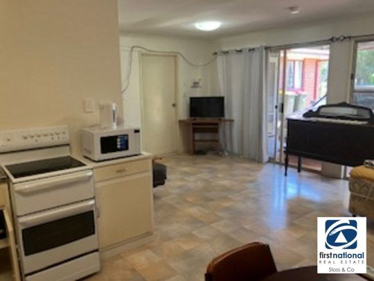 Granny flat in a wonderful area - electricity included - Photo 1