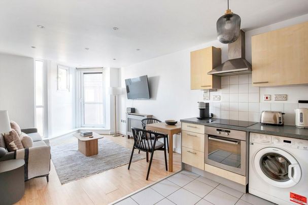 1 bedroom flat to rent - Photo 1