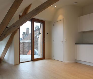 Nieuw appartement met 2 slaapkamers en terras in het hartje van Zot... - Foto 2