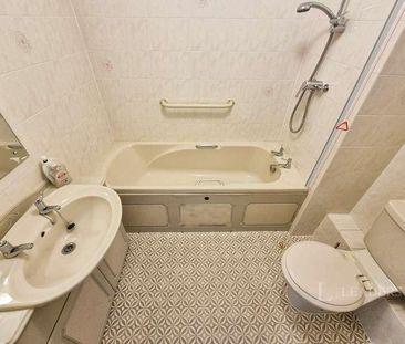 Spalding Court, Cedar Avenue, Chelmsford, Essex, CM1 - Photo 2
