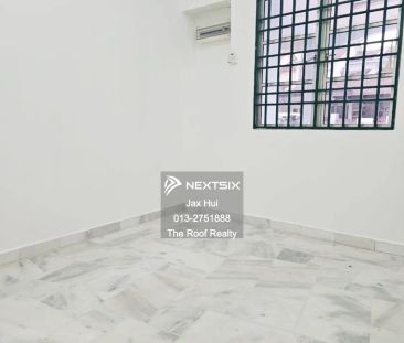 PARTIAL FURNISHED!! Zapin Bandar Bukit Raja Klang 1.5-Storey House - Photo 5