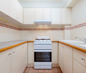 One-Bedroom Apartment - Photo 3