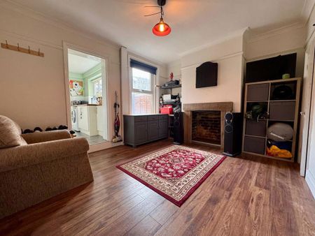 2 bedroom terraced house to rent - Photo 4