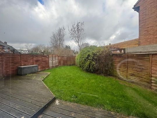 3 bedroom semi-detached house to rent - Photo 1