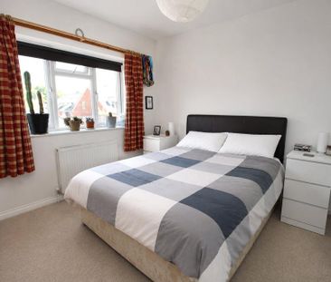 1 bedroom detached house to rent - Photo 2
