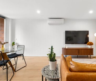 Spacious Ground Floor Living with an Exceptional North-Facing Court... - Photo 2