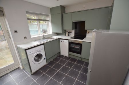 2 Bedroom Town House - Photo 3