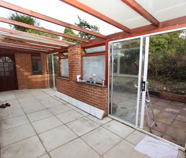 2 bedroom Bungalow To Let - Photo 6