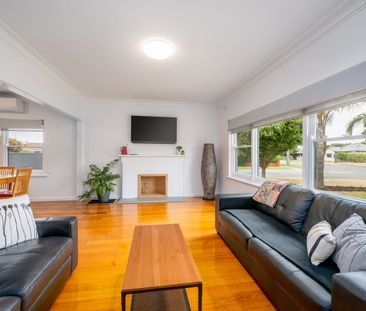 Renovated Beauty in Prime Location! - Photo 4