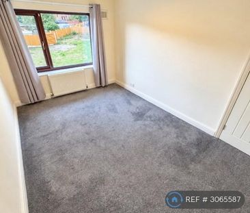 3 bedroom semi-detached house to rent - Photo 6