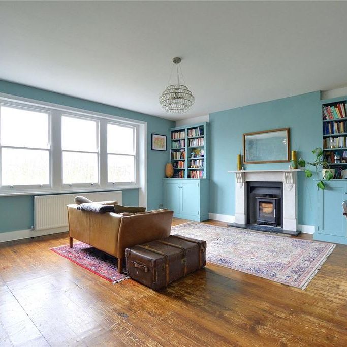 4 bedroom apartment to rent - Photo 1