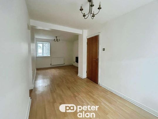 Maesteg, CF34 - Photo 1