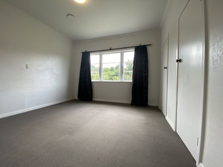 7 Bassett Road, Johnsonville - Photo 2