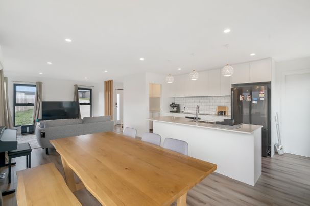 Near New Modern Home in Howrah Gardens - Photo 1