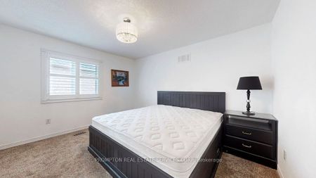 For Lease - 18 Bridleford Court, Markham, Ontario - Photo 4